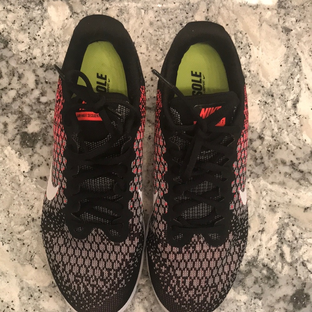 EUC Nike Air Max Womens 8.5